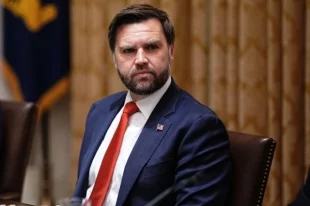 Вэнс заявил, что не считает нынешний конфликт США с Ираном войной