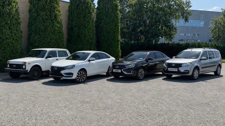 АвтоВАЗ сравнил цены на Lada со всем рынком: разница составила около 2 млн рублей
