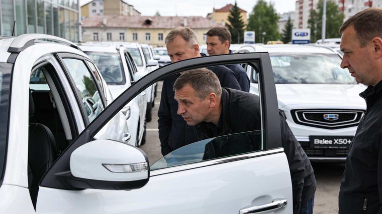 Белорусский рынок новых авто: рекордные продажи и доминирование местных брендов