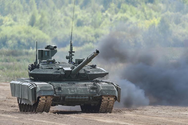 Производителя танков Т-90М «Прорыв» вызвали в суд