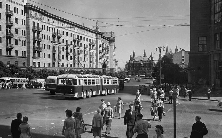 Сочлененный троллейбус СВАРЗ-ТС: как «пылесос» изменил транспорт Москвы