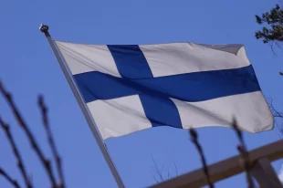 Финляндия получила от России предупреждение об отклонившемся дроне